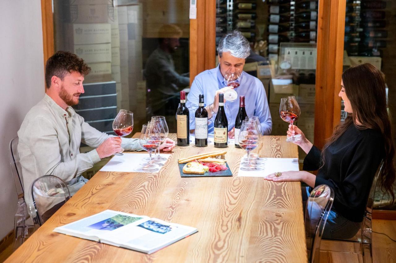 Wine Hotel Retici Balzi Poggiridenti Exteriör bild