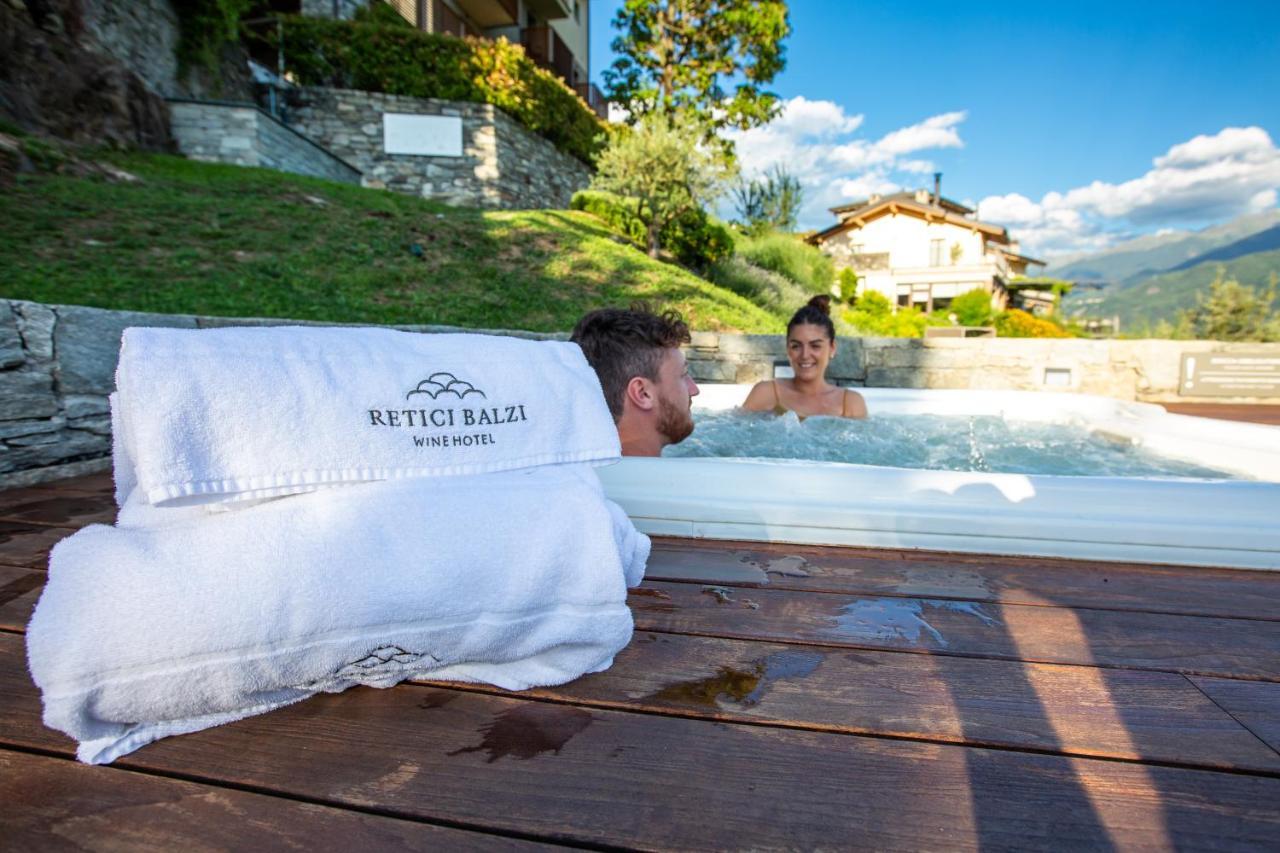 Wine Hotel Retici Balzi Poggiridenti Exteriör bild