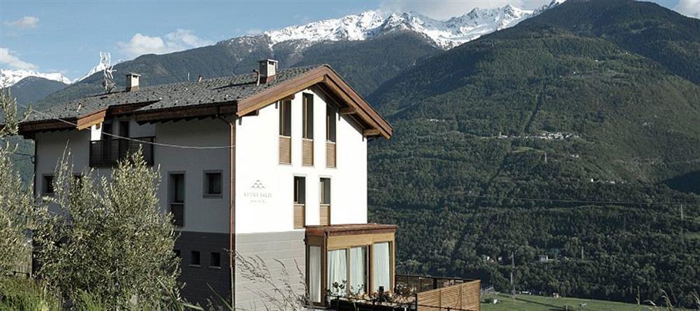 Wine Hotel Retici Balzi Poggiridenti Exteriör bild